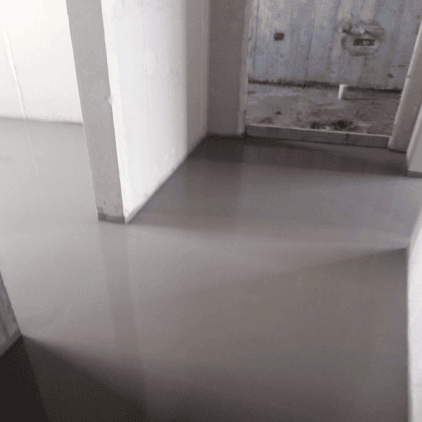 Smooth pinhole-free floor finish Smooth bright self-leveling floor surface free of pinholes with INVINO defoamer
