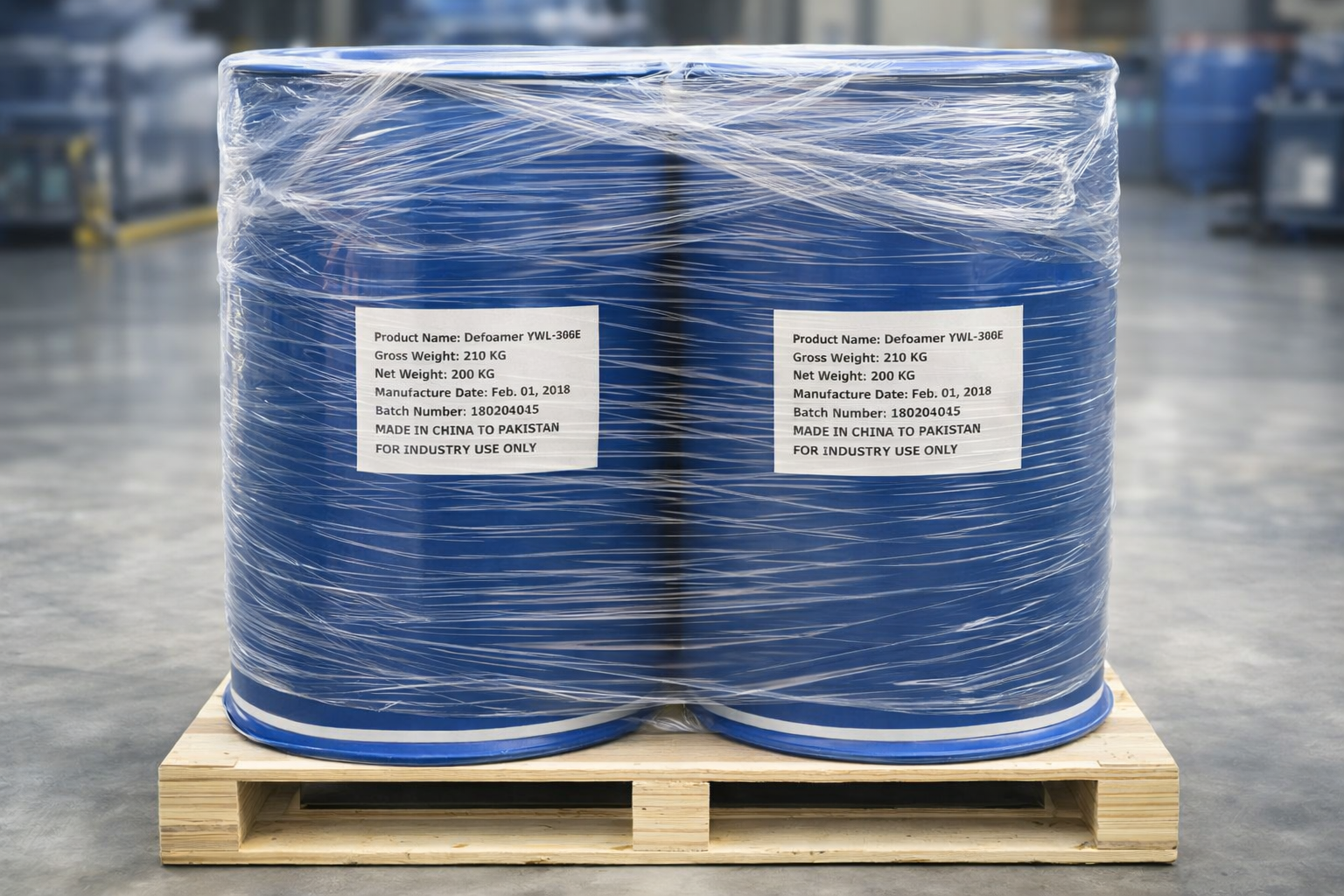 Standardized palletized packaging layout for international maritime transport of chemical fluids